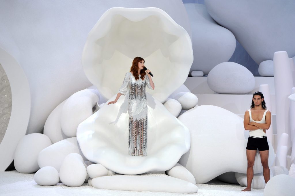 Great Outfits in Fashion History: Florence Welch as a Chanel Mermaid
