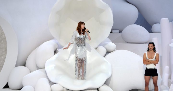 Great Outfits in Fashion History: Florence Welch as a Chanel Mermaid